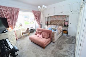 Photo 19- click for photo gallery